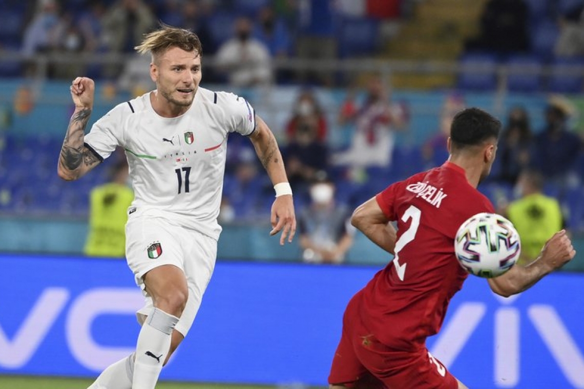 ΑLOVER ΚΟΡΝΕΡ !!!!